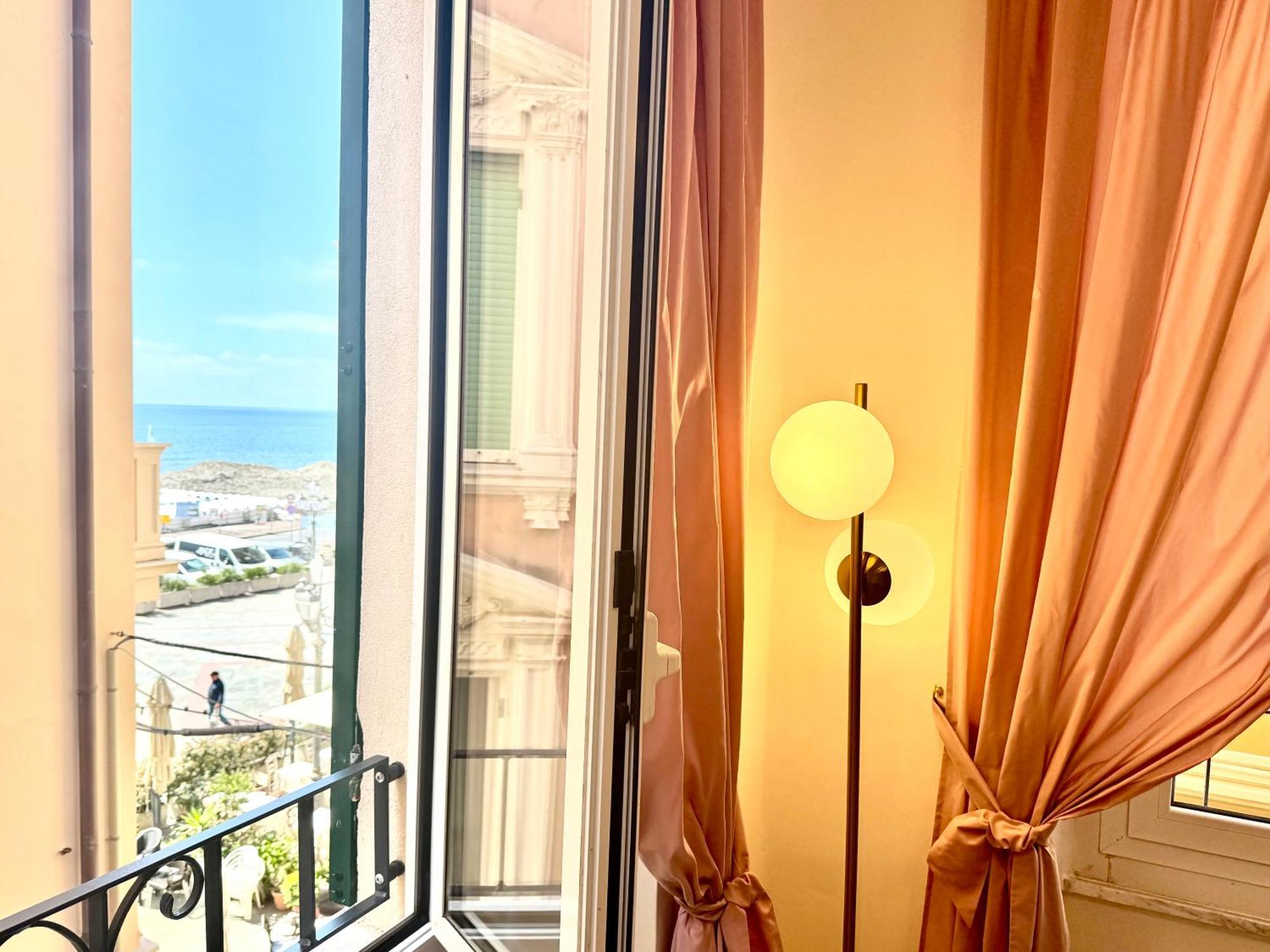 ואראצה Hotel Astigiana & Appartamenti מראה חיצוני תמונה