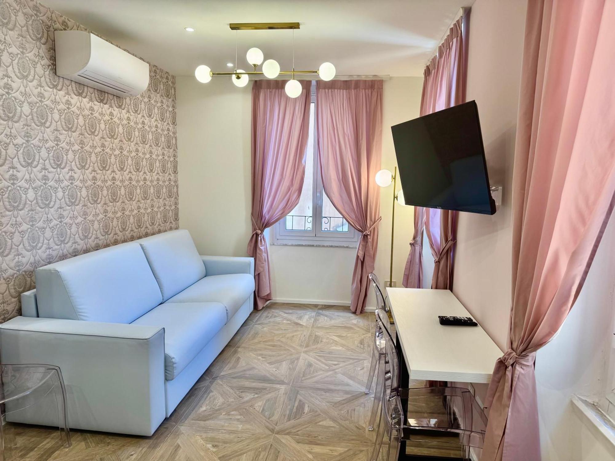 ואראצה Hotel Astigiana & Appartamenti מראה חיצוני תמונה