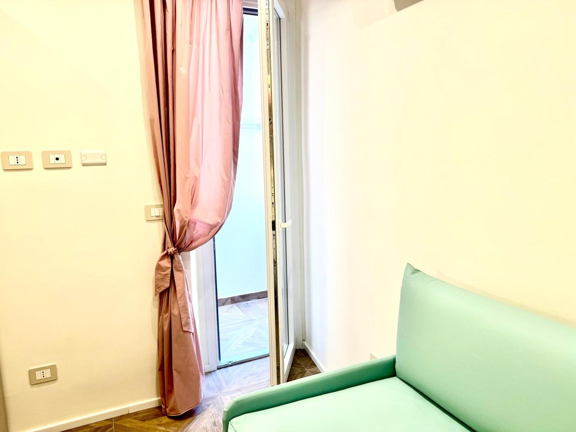 ואראצה Hotel Astigiana & Appartamenti מראה חיצוני תמונה