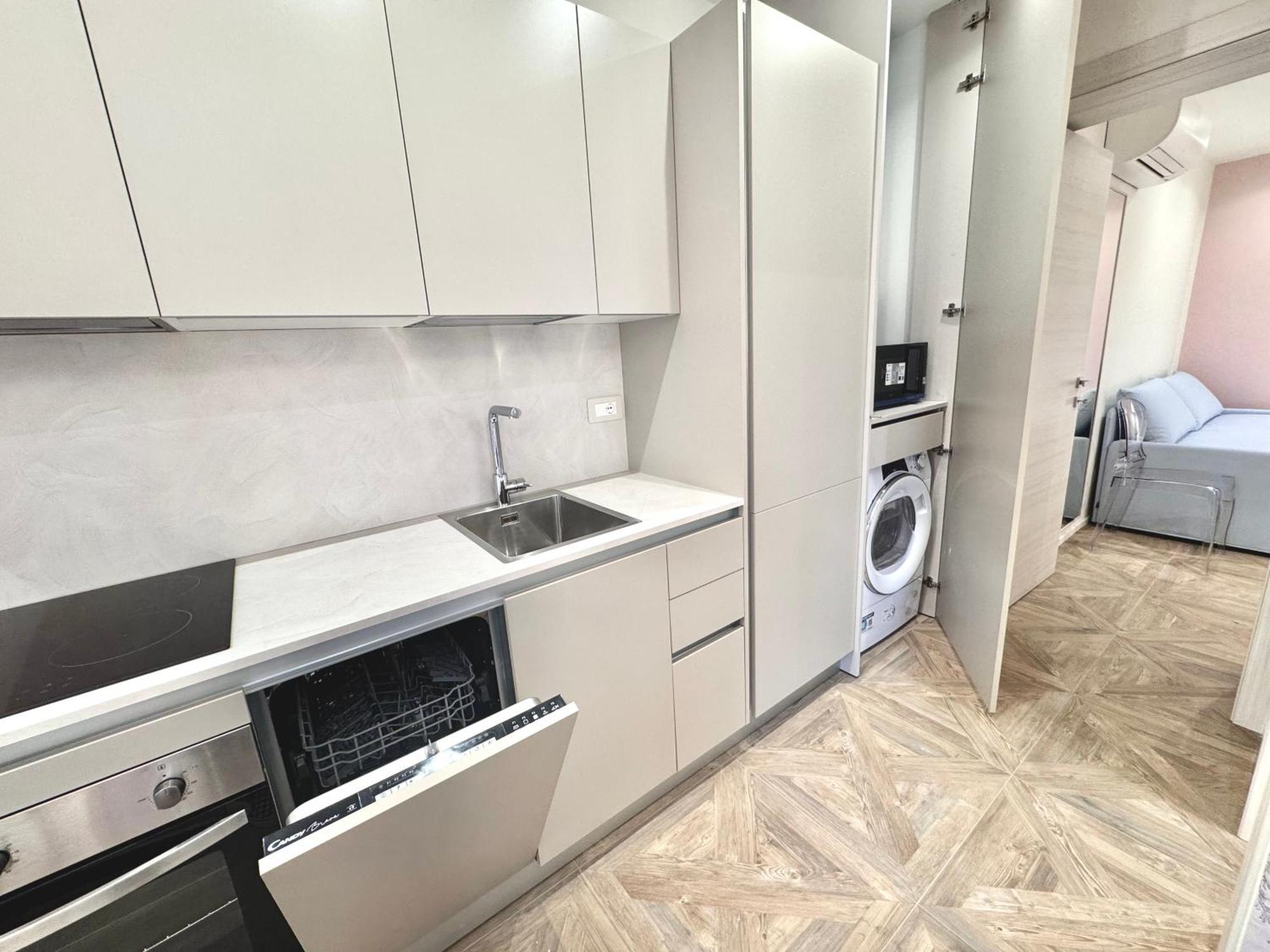 ואראצה Hotel Astigiana & Appartamenti מראה חיצוני תמונה