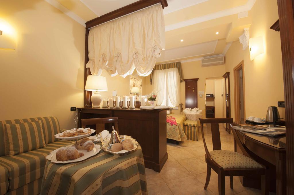 ואראצה Hotel Astigiana & Appartamenti מראה חיצוני תמונה